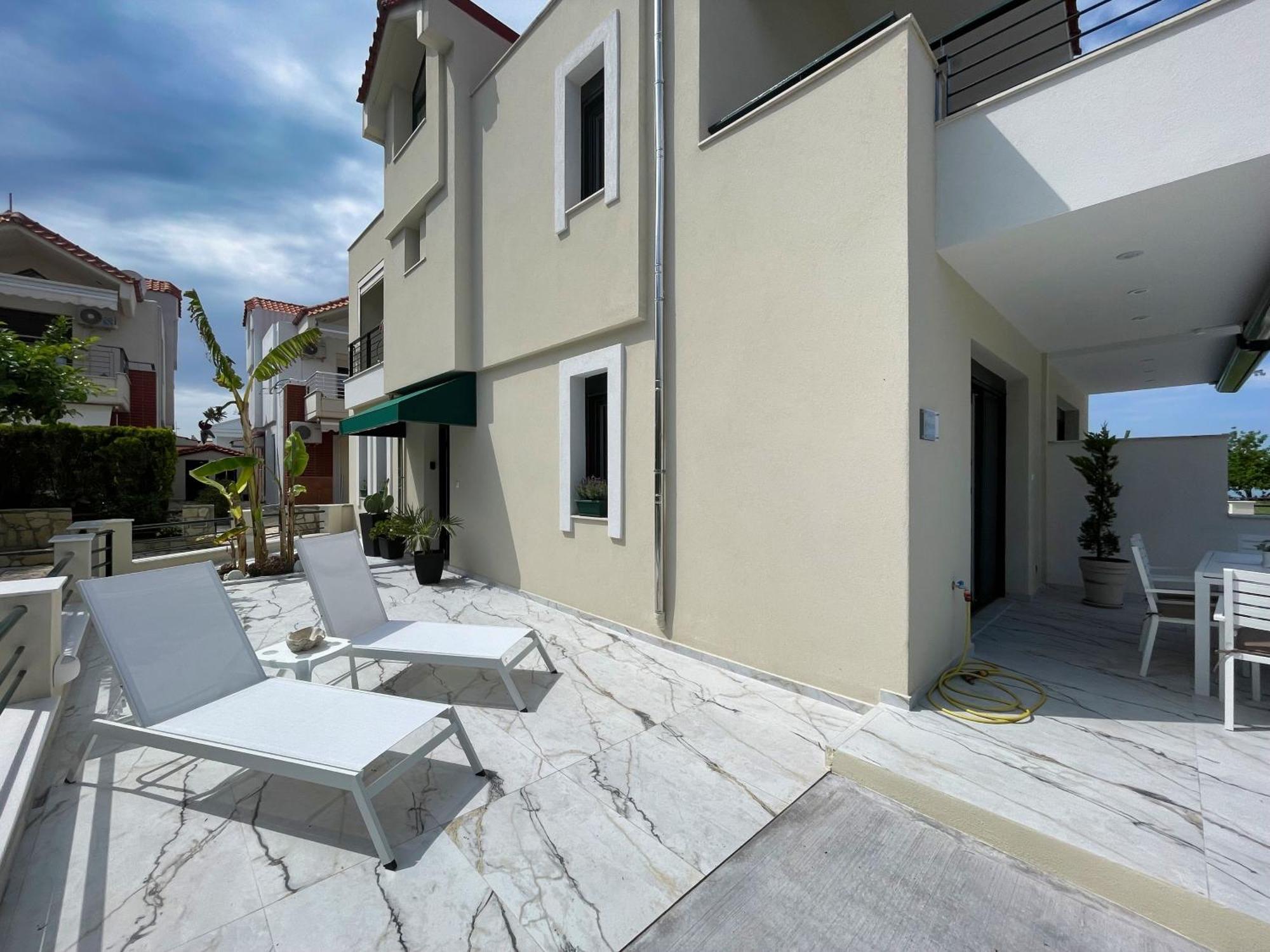 Paradise Overlook - Beachfront Casa vacanze Pefkochori