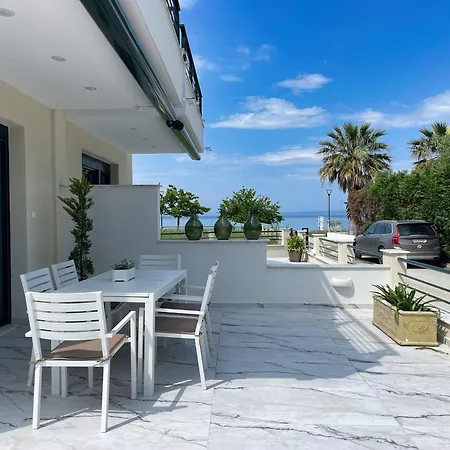 Paradise Overlook - Beachfront Villa Pefkohori Exterior photo